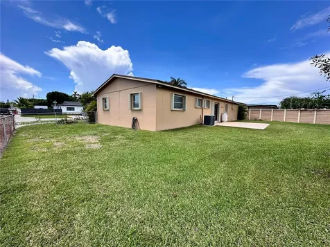 1145 SW 96th Avenue Miami FL 33174