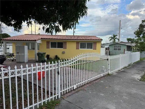 685 SE Park Drive Hialeah FL 33010