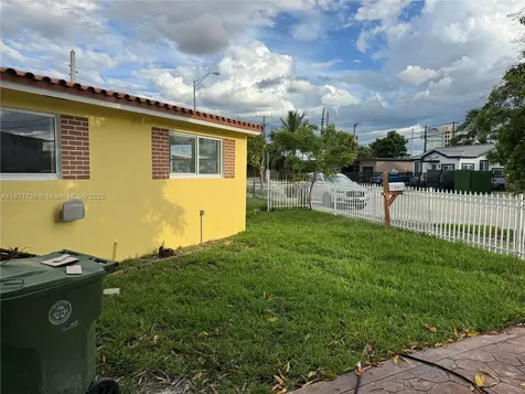 685 SE Park Drive Hialeah FL 33010