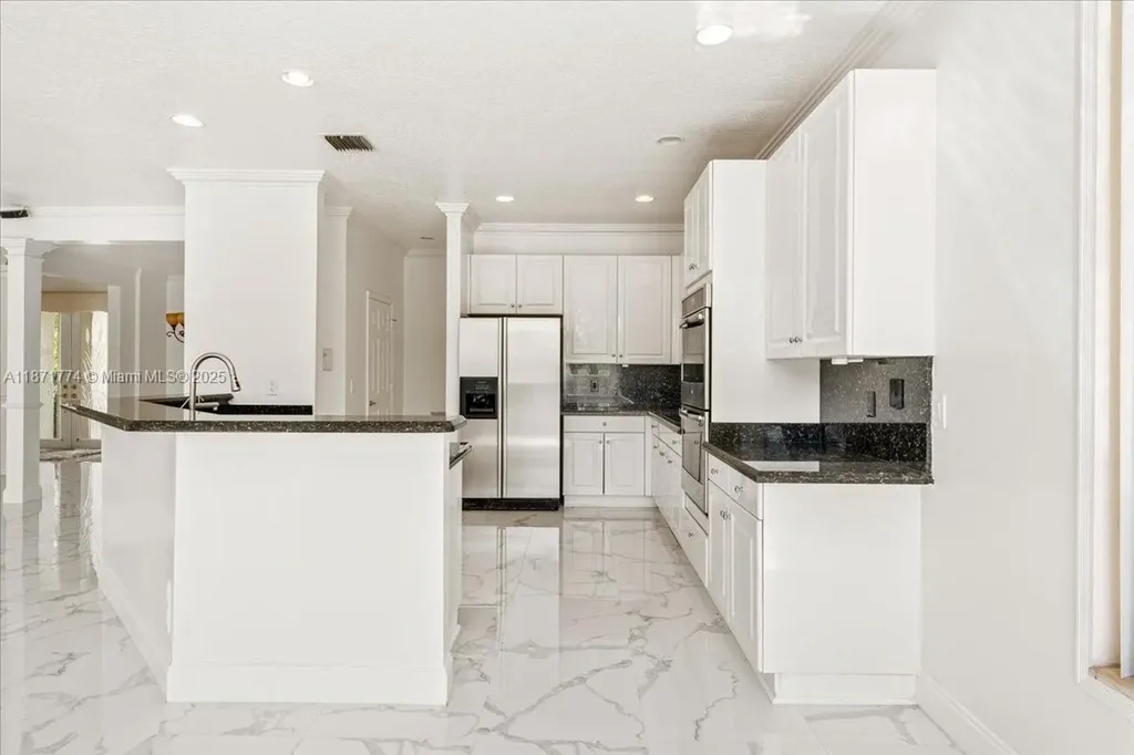5095 NW 57th Way Coral Springs FL 33067