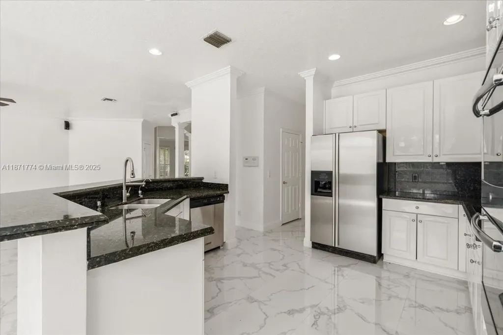 5095 NW 57th Way Coral Springs FL 33067