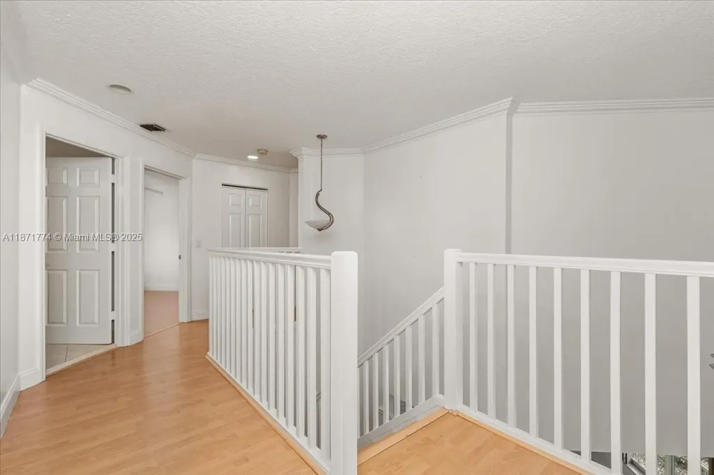5095 NW 57th Way Coral Springs FL 33067