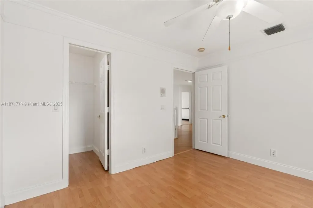 5095 NW 57th Way Coral Springs FL 33067