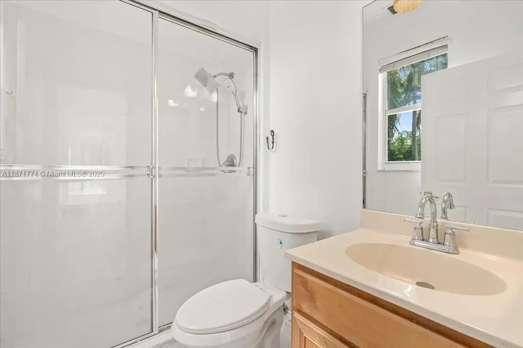 5095 NW 57th Way Coral Springs FL 33067