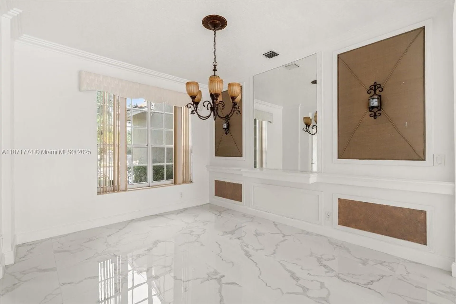 5095 NW 57th Way Coral Springs FL 33067