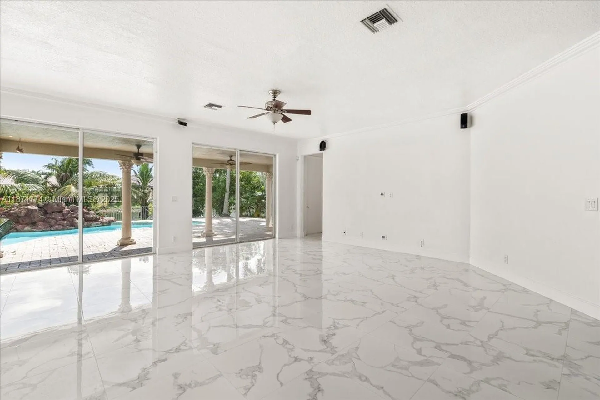 5095 NW 57th Way Coral Springs FL 33067