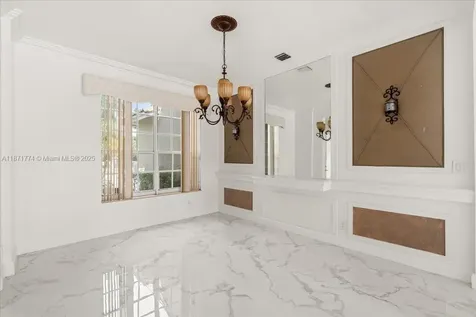 5095 NW 57th Way Coral Springs FL 33067