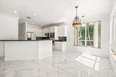 5095 NW 57th Way Coral Springs FL 33067