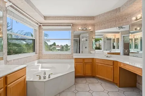5095 NW 57th Way Coral Springs FL 33067