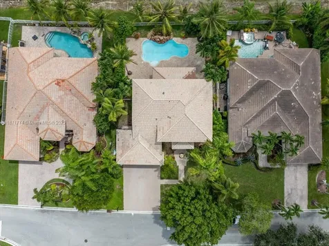 5095 NW 57th Way Coral Springs FL 33067