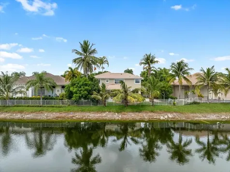 5095 NW 57th Way Coral Springs FL 33067