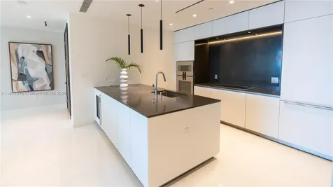 300 Biscayne Boulevard Way Miami FL 33131