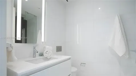 300 Biscayne Boulevard Way Miami FL 33131
