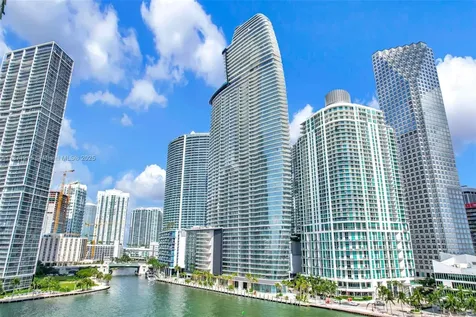 300 Biscayne Boulevard Way Miami FL 33131
