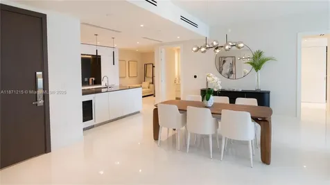 300 Biscayne Boulevard Way Miami FL 33131