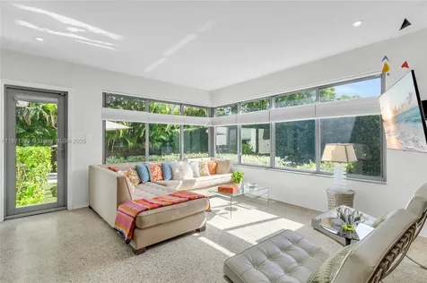 415 Velarde Avenue Coral Gables FL 33134