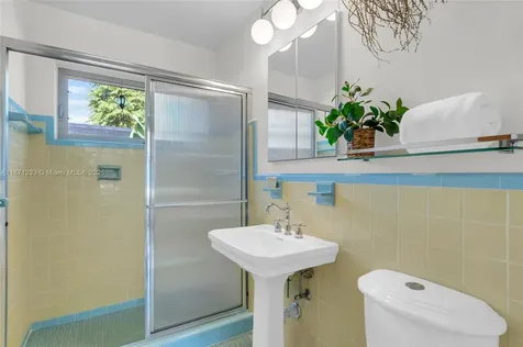 415 Velarde Avenue Coral Gables FL 33134