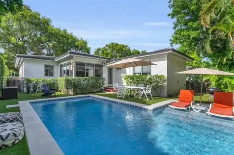 415 Velarde Avenue Coral Gables FL 33134
