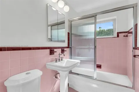 415 Velarde Avenue Coral Gables FL 33134