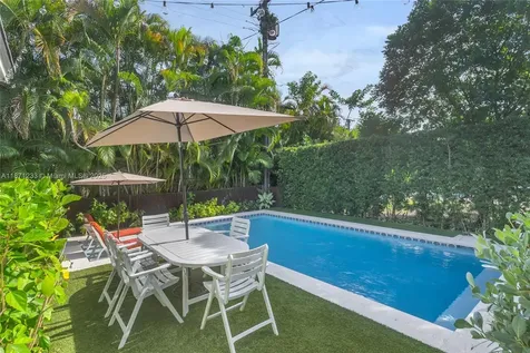 415 Velarde Avenue Coral Gables FL 33134