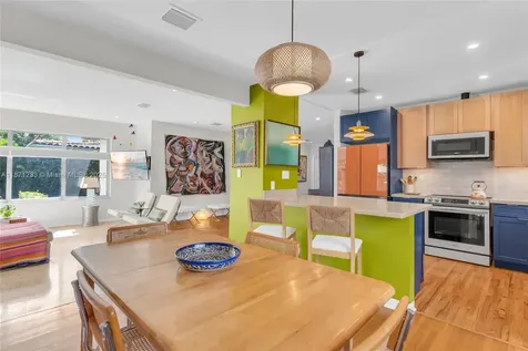 415 Velarde Avenue Coral Gables FL 33134