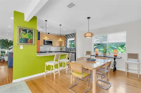 415 Velarde Avenue Coral Gables FL 33134