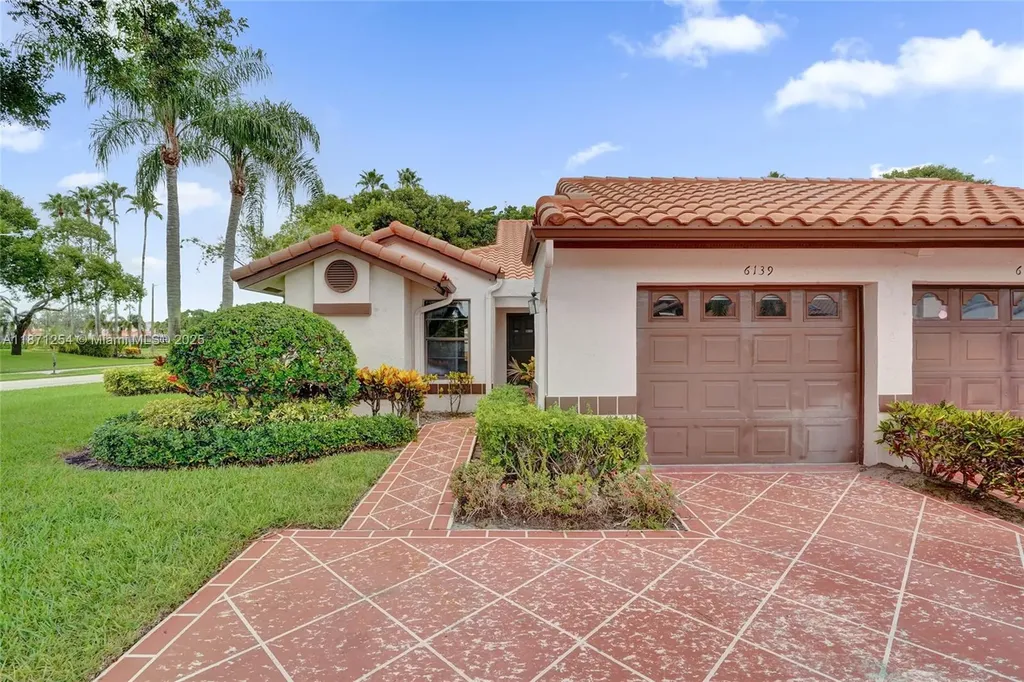 6139 Sunrise Pointe Court Delray Beach FL 33484