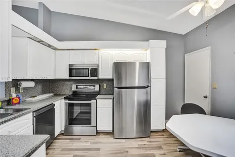 6139 Sunrise Pointe Court Delray Beach FL 33484