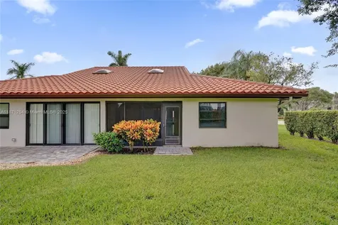 6139 Sunrise Pointe Court Delray Beach FL 33484