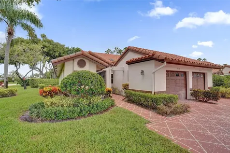 6139 Sunrise Pointe Court Delray Beach FL 33484
