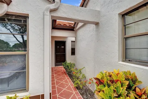 6139 Sunrise Pointe Court Delray Beach FL 33484