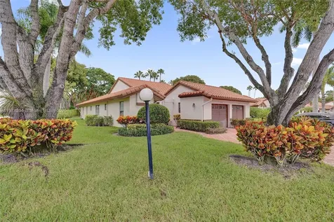 6139 Sunrise Pointe Court Delray Beach FL 33484