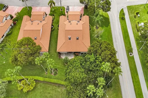 6139 Sunrise Pointe Court Delray Beach FL 33484