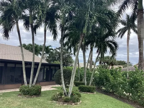 10893 N Stafford Circle N Boynton Beach FL 33436
