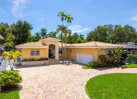 3001 S Miami Avenue Miami FL 33129