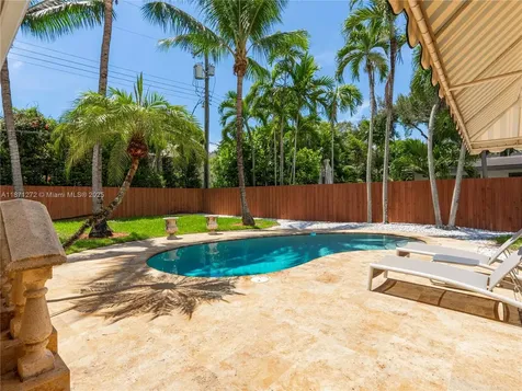 3001 S Miami Avenue Miami FL 33129