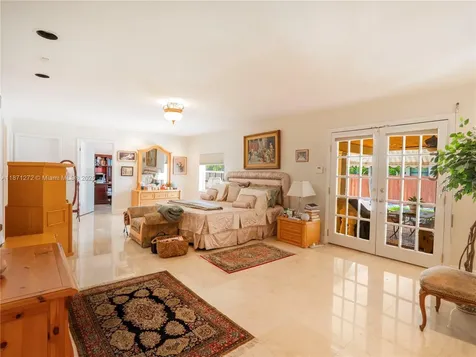 3001 S Miami Avenue Miami FL 33129