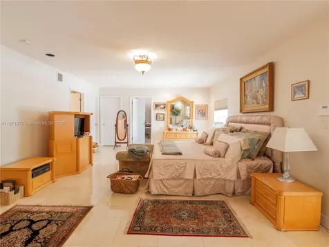 3001 S Miami Avenue Miami FL 33129