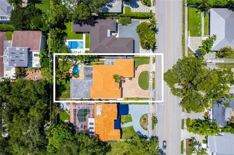3001 S Miami Avenue Miami FL 33129