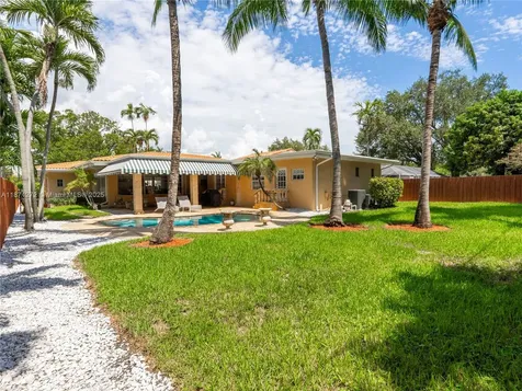 3001 S Miami Avenue Miami FL 33129