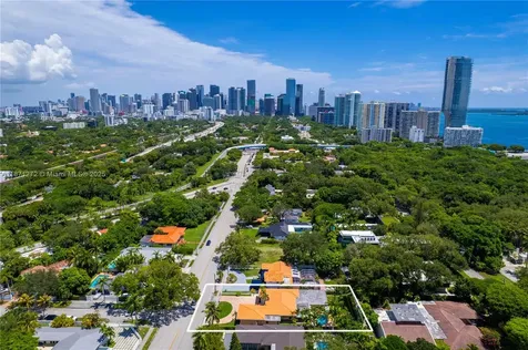 3001 S Miami Avenue Miami FL 33129