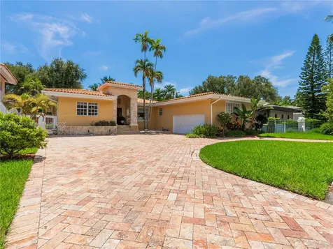 3001 S Miami Avenue Miami FL 33129