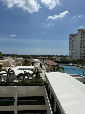20185 E Country Club Drive Aventura FL 33180