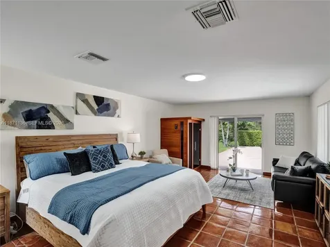 11300 Shady Lane Plantation FL 33325
