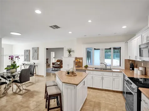 11300 Shady Lane Plantation FL 33325