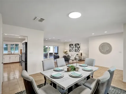 11300 Shady Lane Plantation FL 33325
