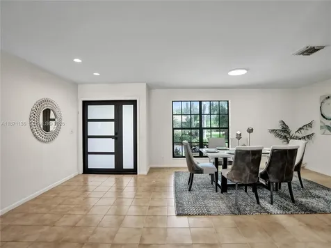 11300 Shady Lane Plantation FL 33325
