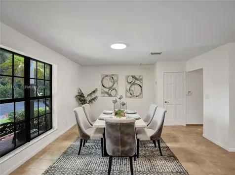 11300 Shady Lane Plantation FL 33325