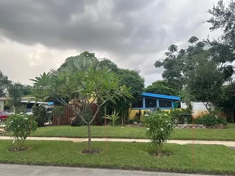 881 SW 49th Terrace Plantation FL 33317