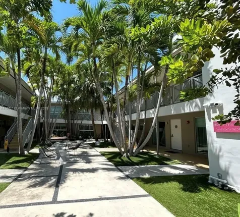 1816 Meridian Avenue Miami Beach FL 33139